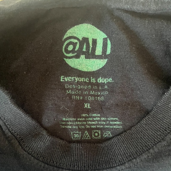 @ALL “Less Likes More Love” T- Shirt XL - Picture 3 of 3
